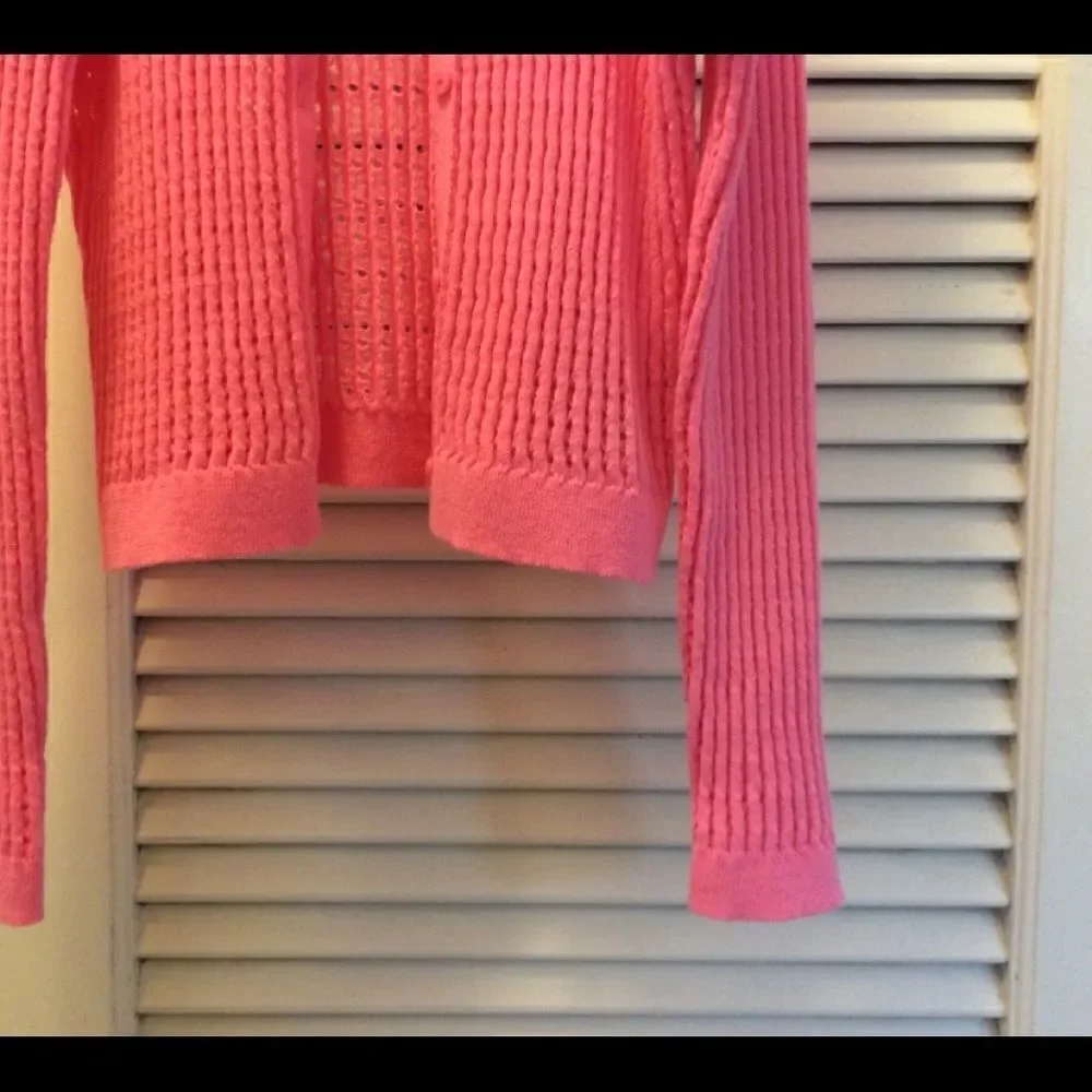 Gap pink cotton sweater kids size M